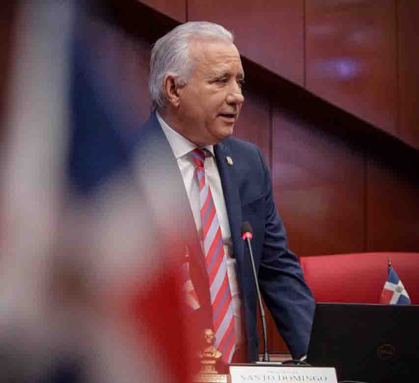Senador Antonio Taveras reelecto con casi medio millón de votos