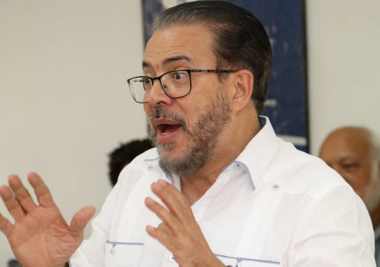 Le llueven críticas a Guillermo Moreno tras usar el Senado para hacer un anuncio publicitario