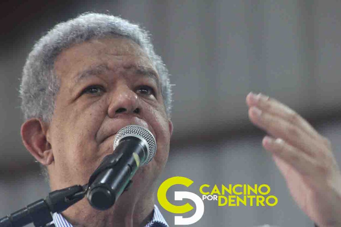 Leonel Fernández juramenta nuevos miembros y conforma coalición "Ganaremos"