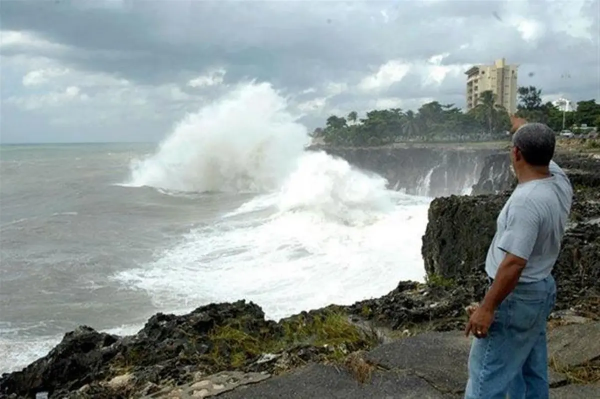 Tormenta tropical Lee ha ganado intensidad en las últimas horas y podría convertirse en huracán