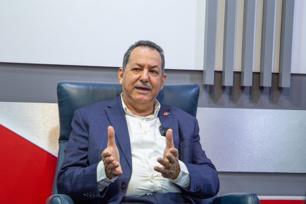 Porfirio Peralta suspende rifa en apoyo reelección del presidente Luis Abinader