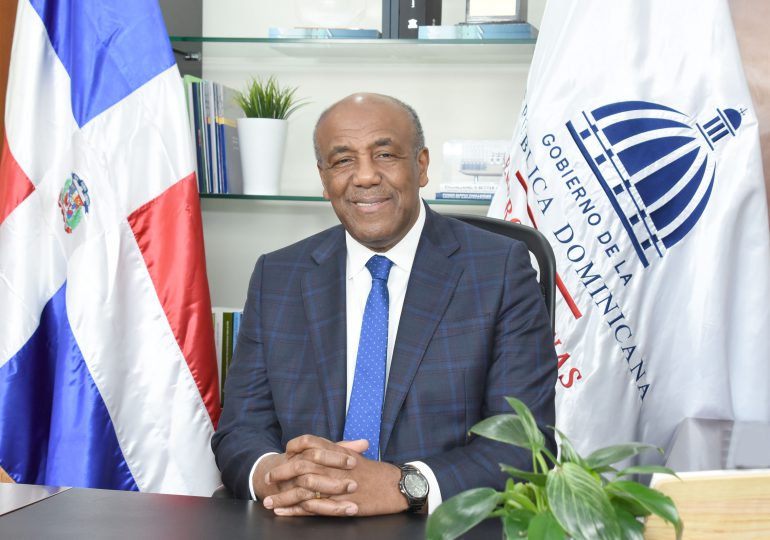 Abinader Designa a Antonio Almonte cónsul en Boston y a Enrique García embajador en Cancillería