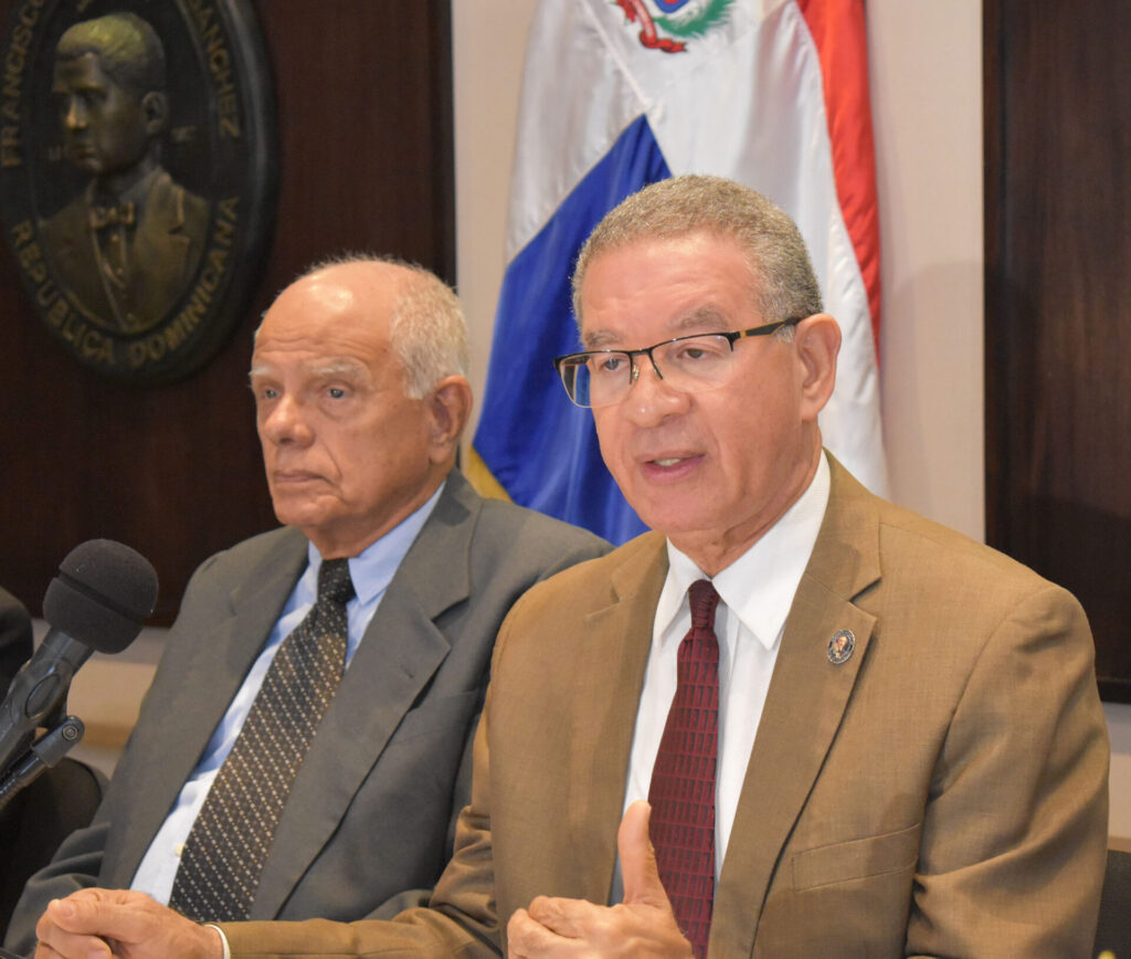 Instituto Duartiano rechaza que Canadá ayude a Haití desde República Dominicana