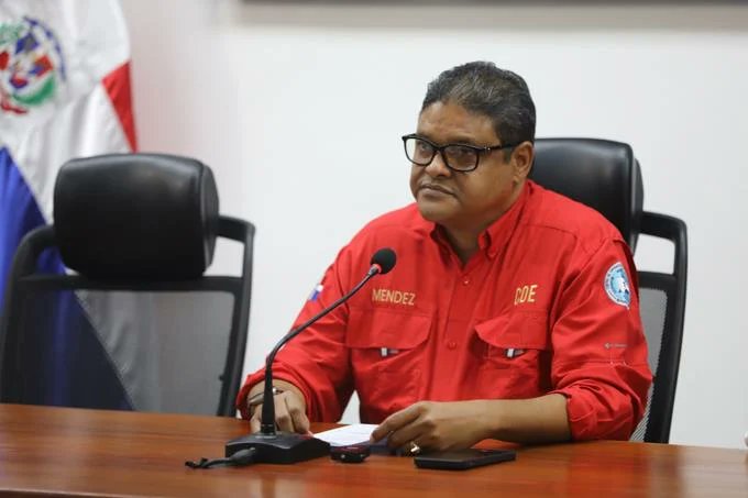 El COE dará detalles a las 11:00 del fenómeno que provocará fuertes lluvias todo el fin de semana