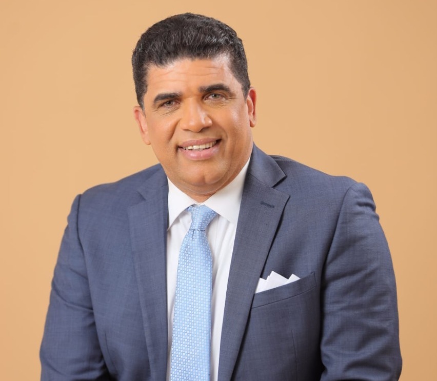 Dio Astacio logra nominación a alcalde PRM-SDE; Manuel Jiménez llega de ”chú”