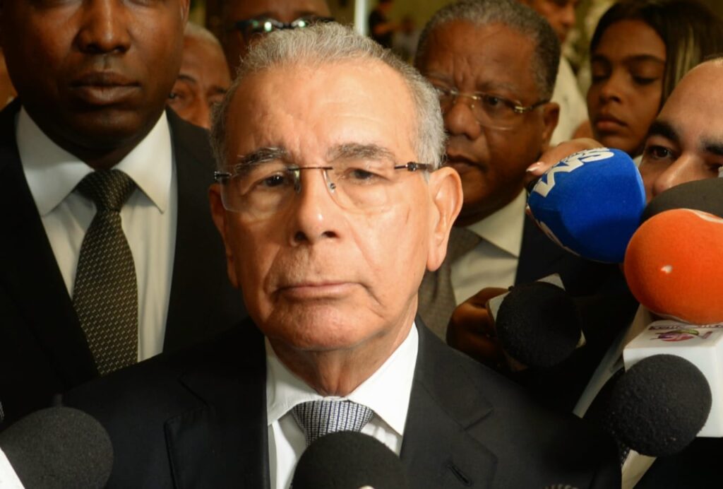 Danilo Medina: «Francisco Javier va a seguir trabajando en la campaña»