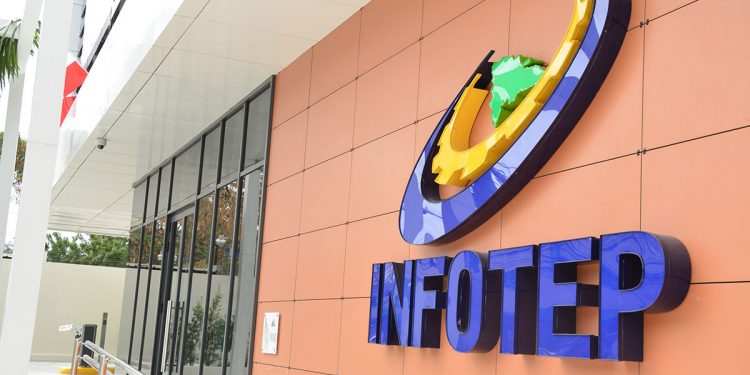 Infotep aclara servicios que ofrece son libres de costo; llama a denunciar cobro de desaprensivos