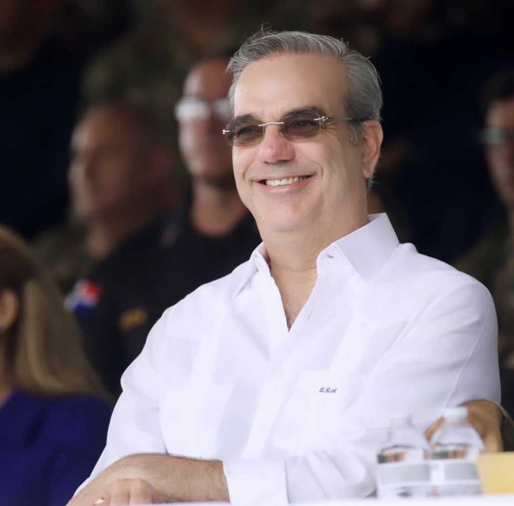 Gobierno entregará RD$ 1,000 en bono a estudiantes escuelas públicas