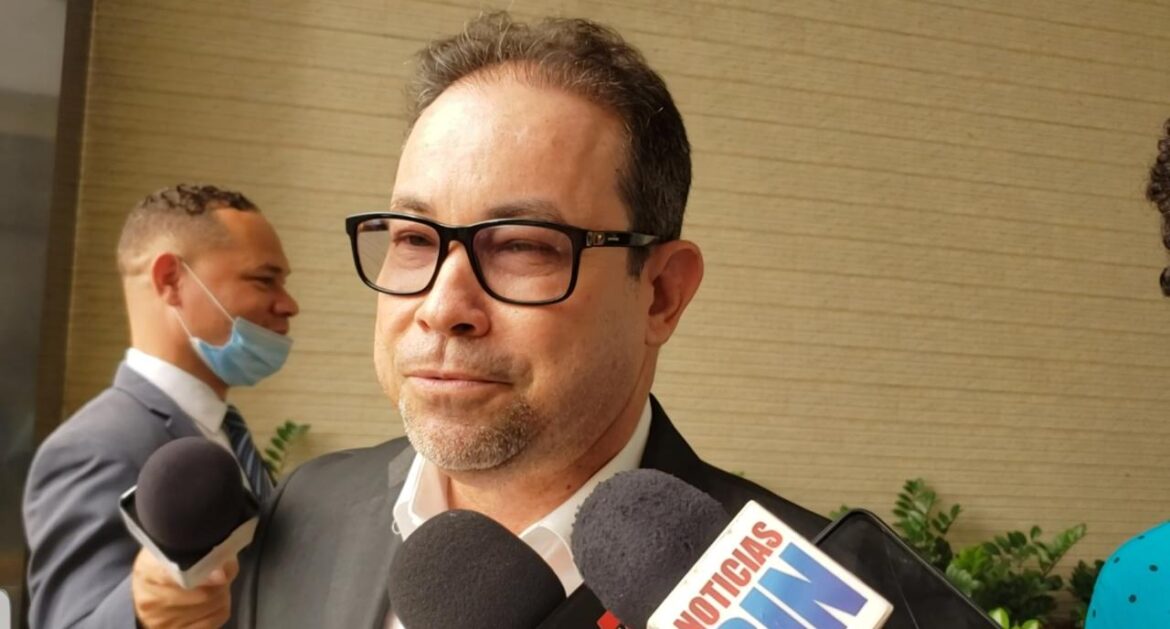 Diputados David y Yayo hacen robusta mayoría, reeligen Amado Díaz vocero PRM
