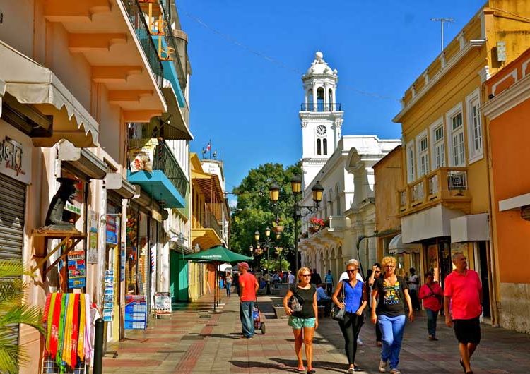 Mitur: el 57% de los turistas realizó actividades fuera del alojamiento