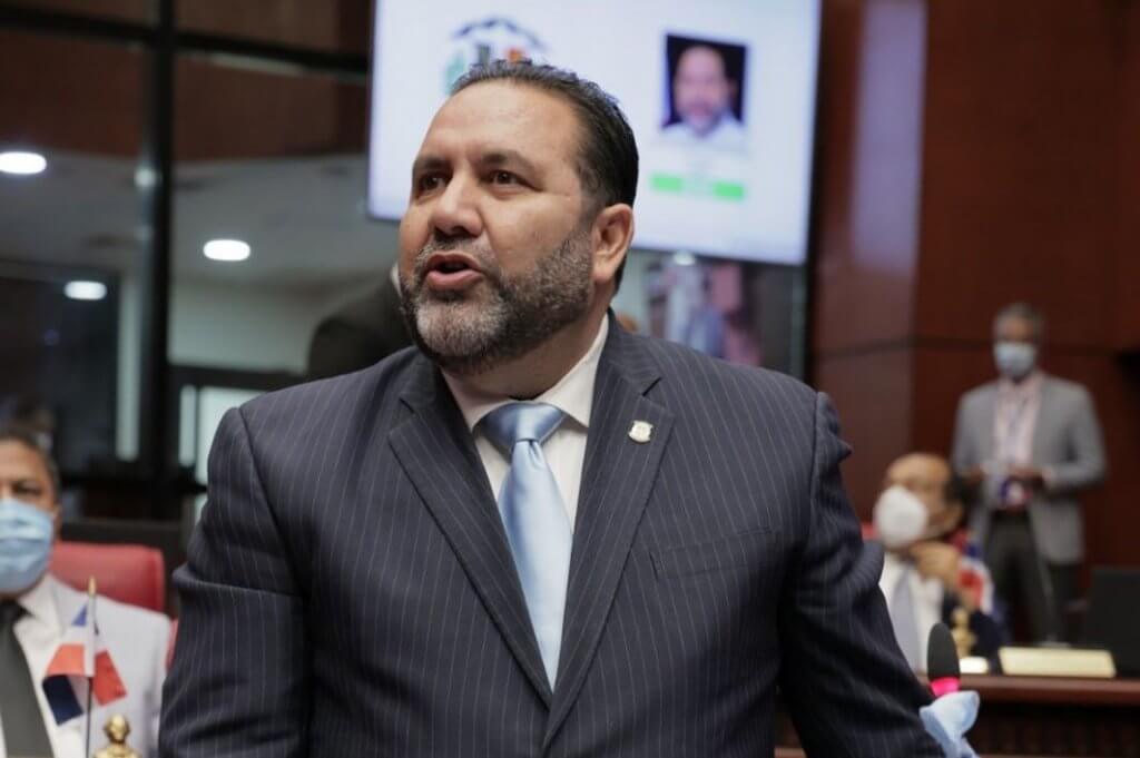 PRSC y PRM están a punto de firmar alianza, revela senador Rogelio Genao