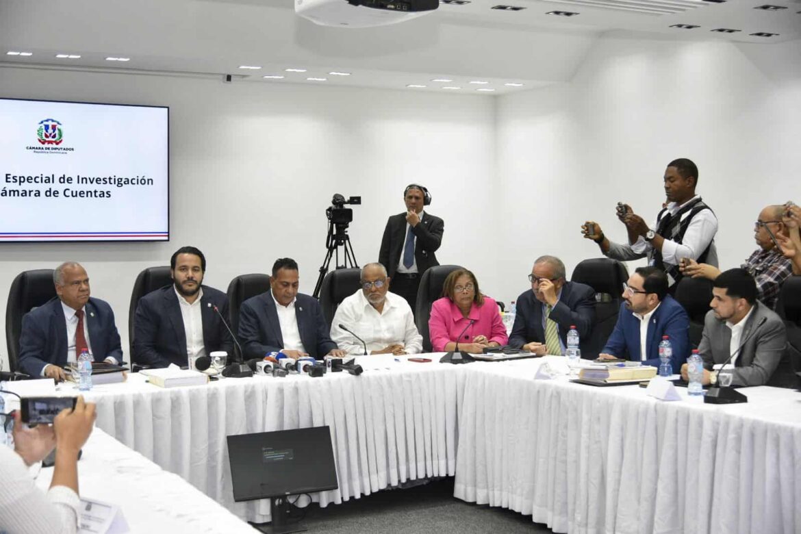 Culmina interrogatorio de más de 9 horas a miembros de la CCRD; detalles serán dados en informe final