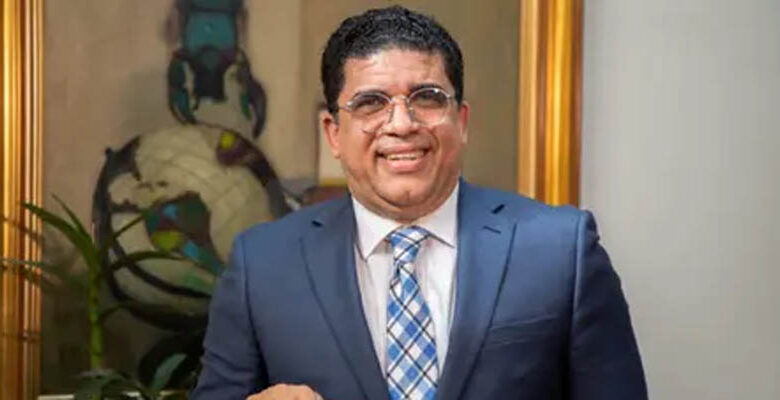 Dío Astacio desmiente acusaciones en video de niños reclamando juguetes