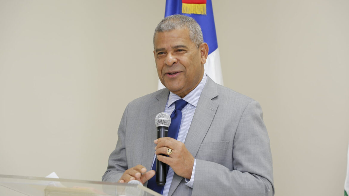 MAP: funcionarios deberán pedir licencia a partir de que la JCE admita sus candidaturas