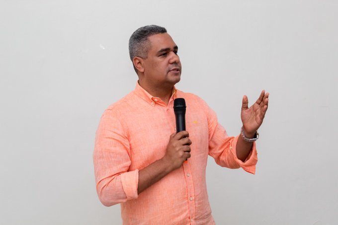 Erick Guzmán: «El presidente Abinader merece cuatro años más porque lo ha hecho bien»