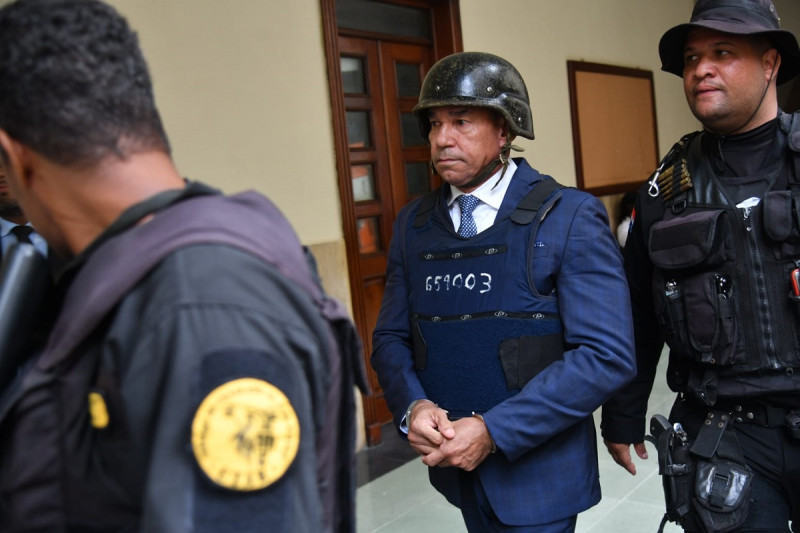 Condenado a 12 años vicealmirante Alburquerque Comprés por matar a Duncan