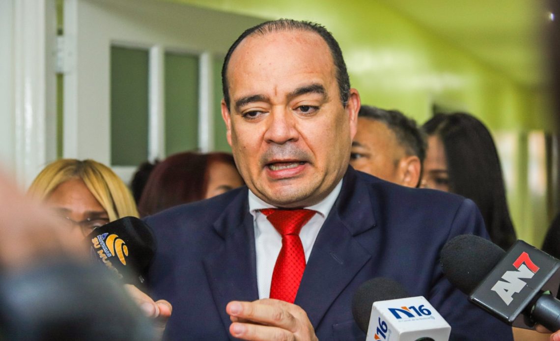 Surun Hernández denuncia agresión contra Yépez Suncar