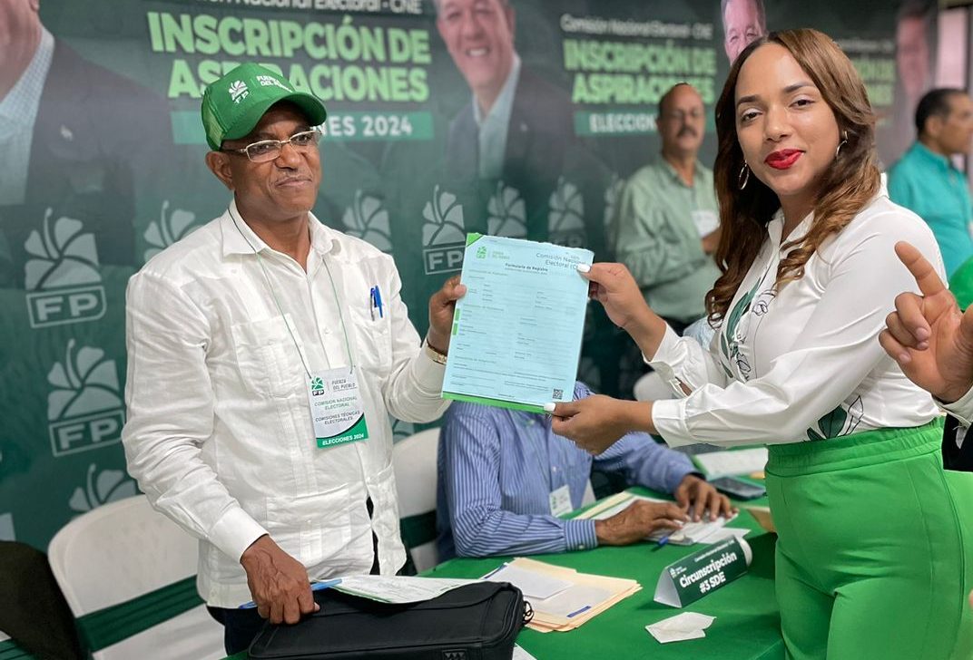 Respaldan masivamente la inscripción de Tayluma Calderón como precandidata a diputada