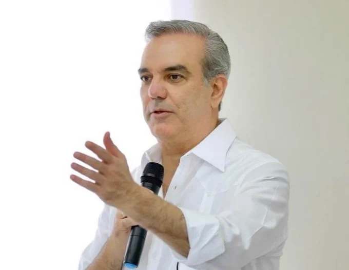 Luis Abinader: “No se trata de una candidatura, sino del manejo de los recursos públicos con honestidad”