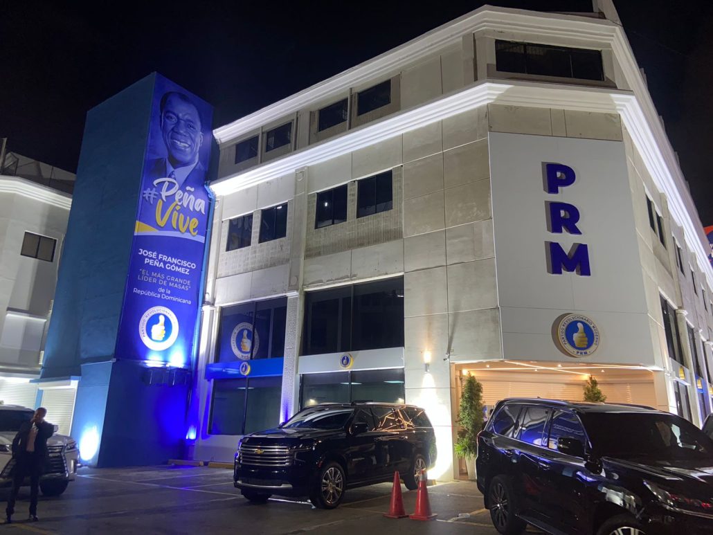 PRM denuncia oposición inscribe dirigentes para desacreditar su padrón interno