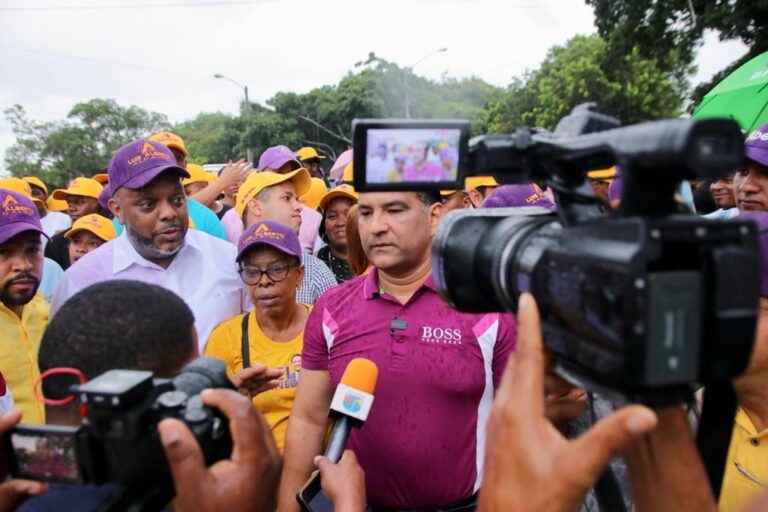 Luis Alberto expresa su consternación con tragedia en San Cristóbal