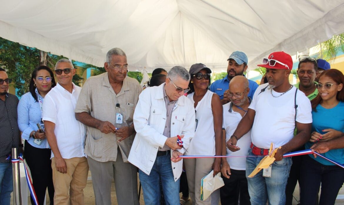 Alcalde Manuel Jiménez entrega lote de obras al sector Nuevo Amanecer