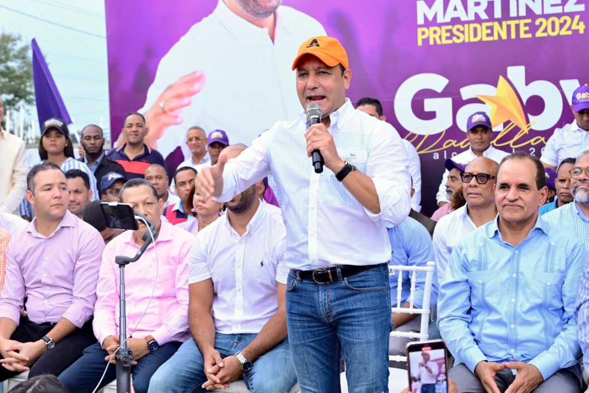 Abel en Fantino: «Si el PRM sabe contar, que no cuente con el pueblo»
