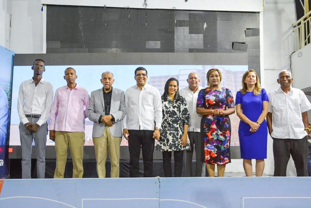 Ezequiel Molina y altos líderes de la iglesia evangélica manifiestan respaldo al pastor Dío Astacio