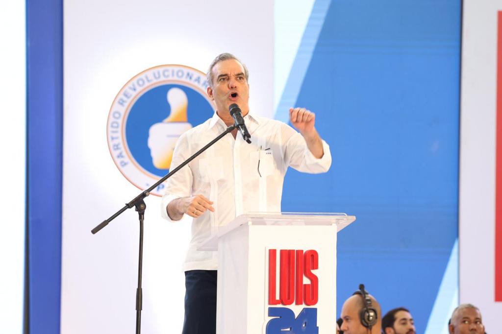 Abinader pide ir “con la moral alta” a buscar el voto, porque hay resultados que mostrar