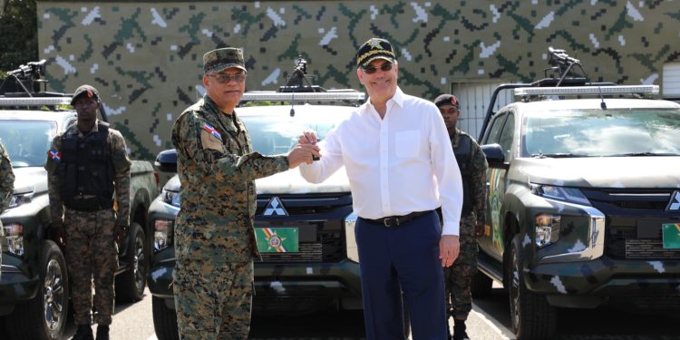 Abinader entregará este jueves vehículos militares a las FFAA, 200 apartamentos en San Luís y dejará inaugurada extensión de la UASD Monte Plata