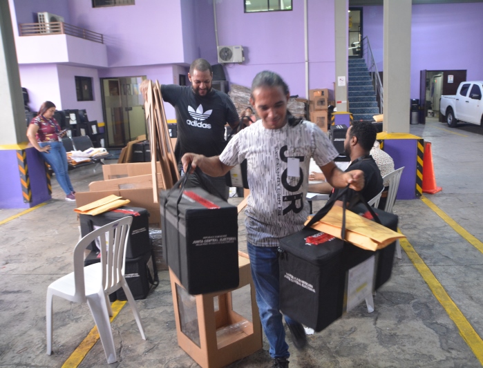 PLD despacha materiales para escoger candidatos a regidores y vocales este fin de semana