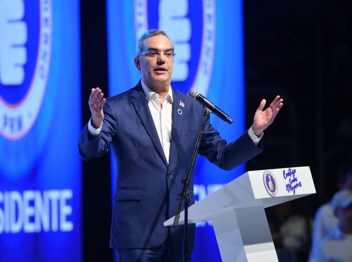 PRM proclama a Luis Abinader como su candidato presidencial