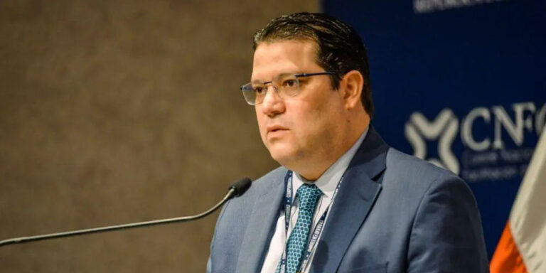 Aduanas instruye a Mipymes y emprendedores para exporten a otros mercados