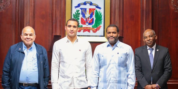 Delegación RD sostiene reuniones Parlamento Europeo sobre crisis haitiana y violación frontera