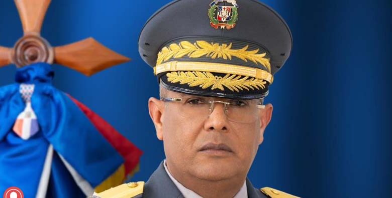 General Guzmán Peralta designado nuevo director de la Policía Nacional