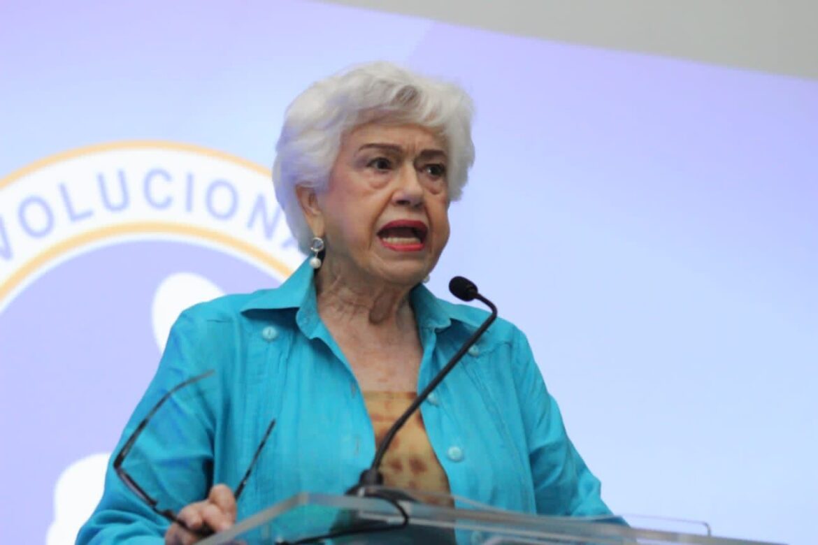 Milagros Ortiz Bosch le responde a Abel Martínez