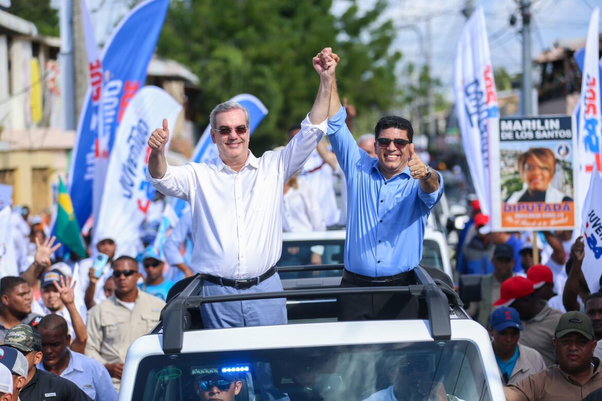 Dío ganará con un 53.8% y Abinader con 59.3%, según encuesta Centro Económico del Cibao