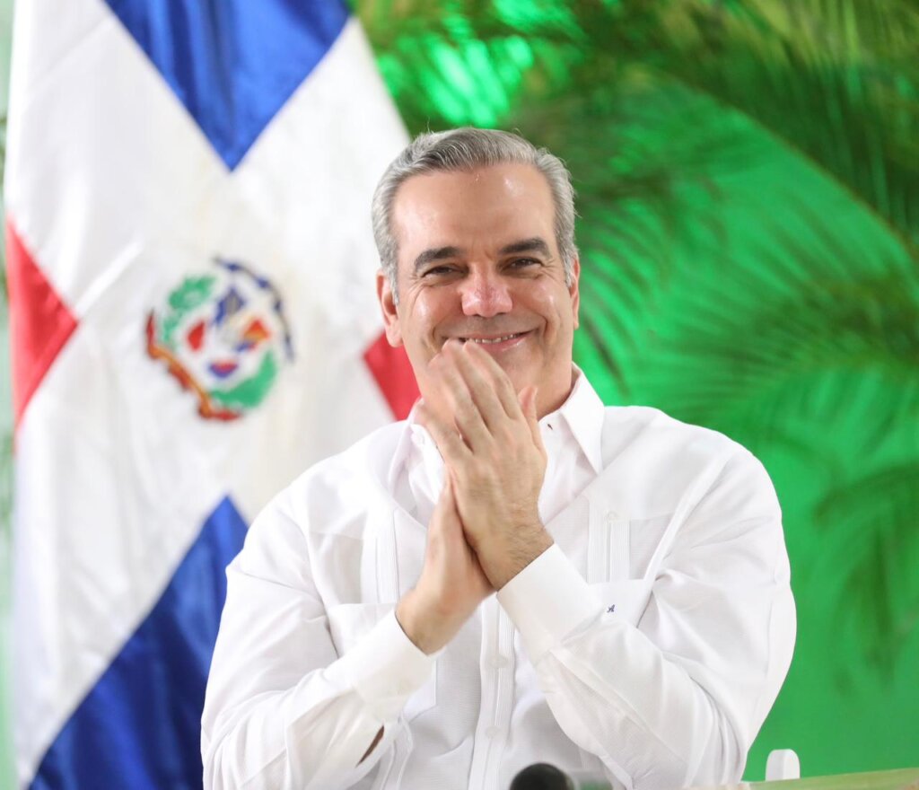 Presidente Abinader envía mensaje de esperanza a los dominicanos ante la llegada del Año Nuevo