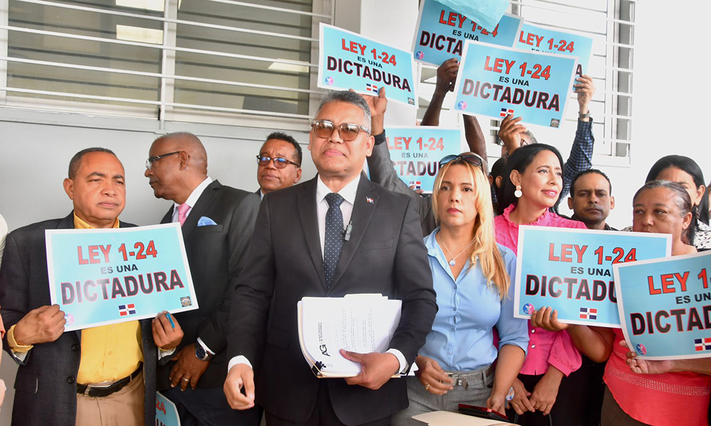 Depositan instancia ante Constitucional para derogar Ley DNI