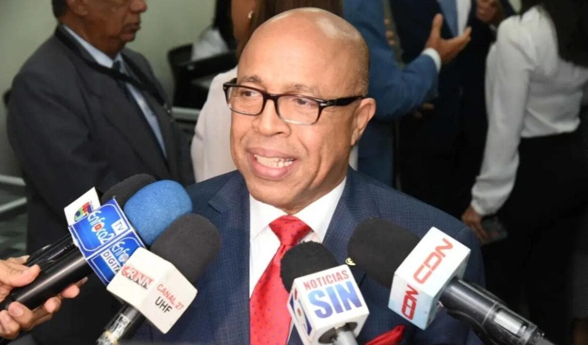 Alfredo Pacheco aspira a la secretaría general PRM