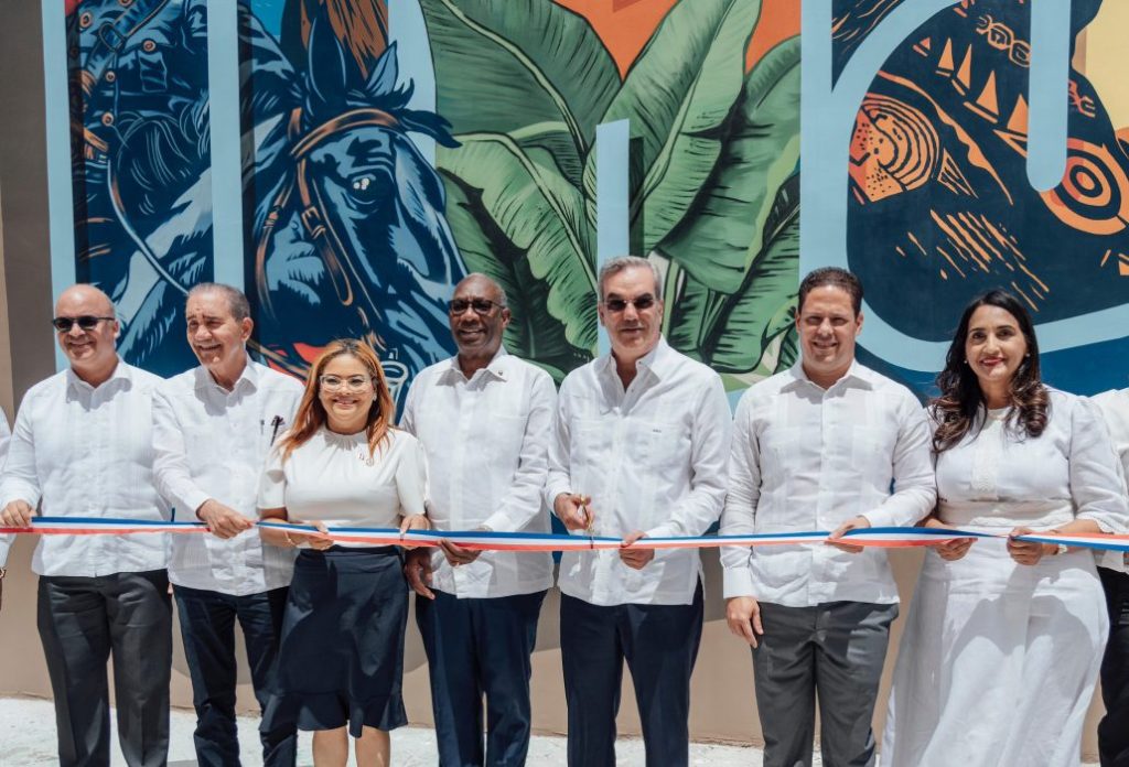 Gobierno inaugura nuevo Centro Regional de la UASD en Azua