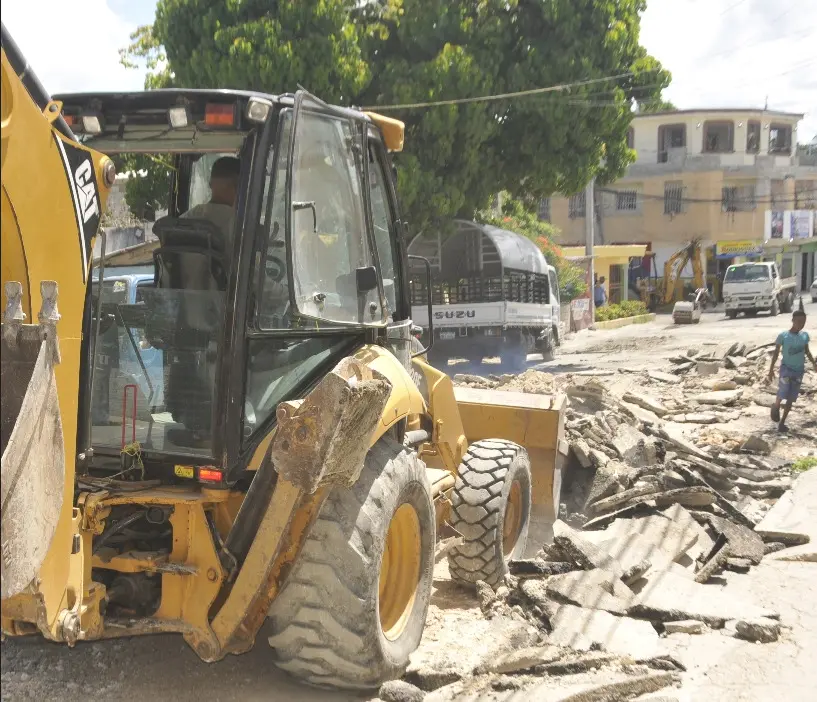 Gobierno promete retomar la construcción escuela Cancino Adentro