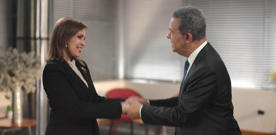 Leonel Fernández escoge a Ingrid Mendoza como su compañera de boleta