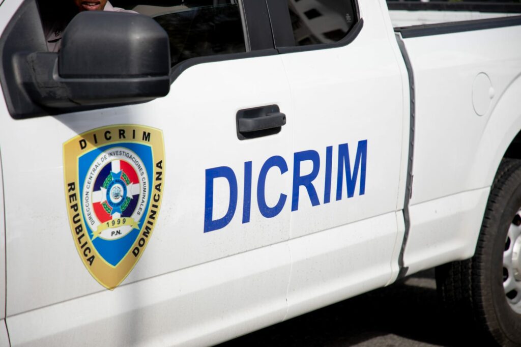 Policía ocupa drogas, balanzas, celulares y dinero durante operativos en SDE