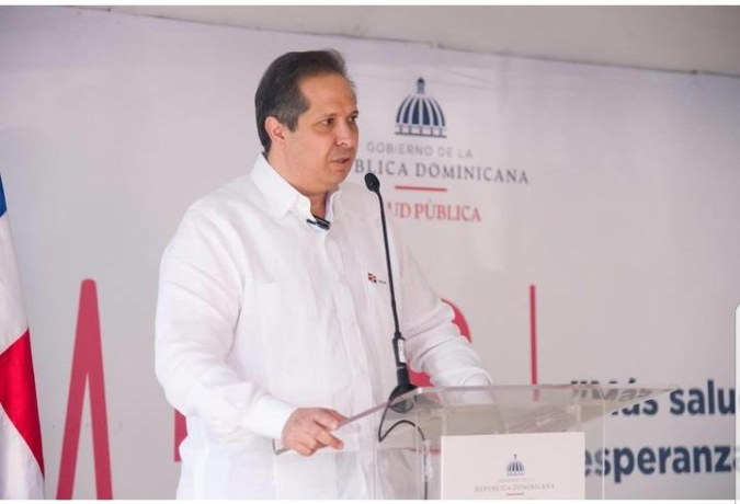 Ministro de Salud garantiza atención médica durante Semana Santa