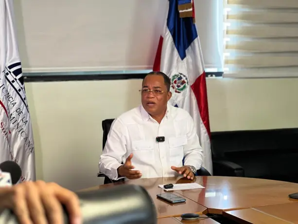Director de la ADESS dice que el 87 % de las tarjetas con banda magnética han sido migradas a chip