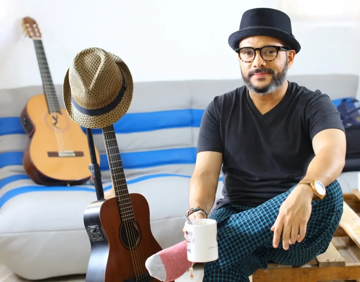 Pavel Núñez: el cantautor dominicano que conquista corazones con su música