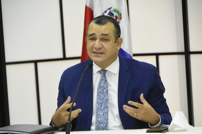 Román Jáquez repite como presidente de la JCE