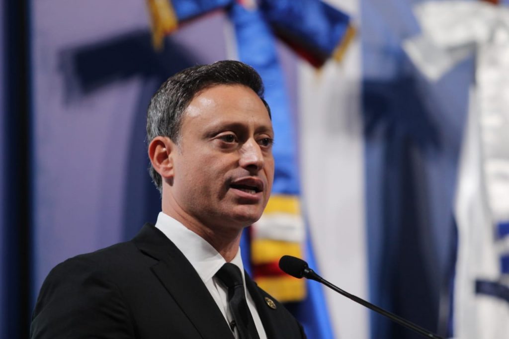 Jean Alain Rodríguez acusa a jueces de faltas graves y pide un cambio que retrasaría más el juicio.