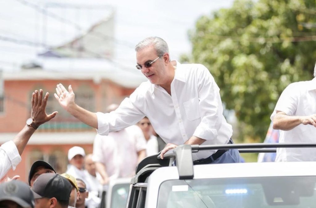 Abinader encabezará caravanas y concentraciones en 7 provincias este fin de semana